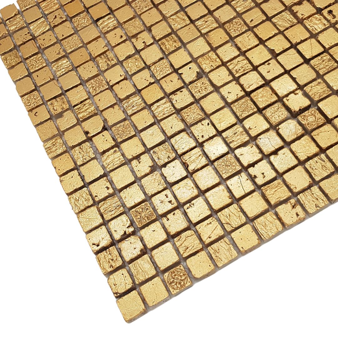 Mosaikfliesen Naturstein gold glänzend mit Prägung 30x30 cm auf Netz