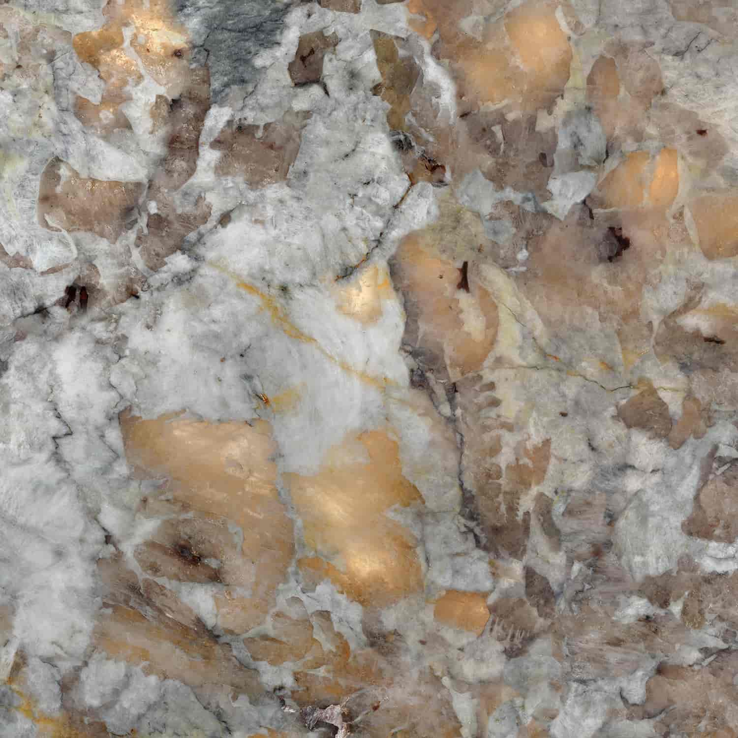 Freisteller der Geotiles Geoda Gold im Format 120x120 cm mit luxuriöser Marmoroptik, kristallinen Strukturen in Weiß, Grau, Beige und Gold sowie lebendiger Natursteinzeichnung