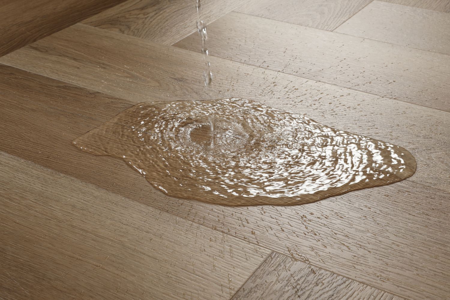 SPC Klick-Vinyl Landhaus Eiche warm Herringbone 15x75x0,65 cm matt mit Trittschalldämmung