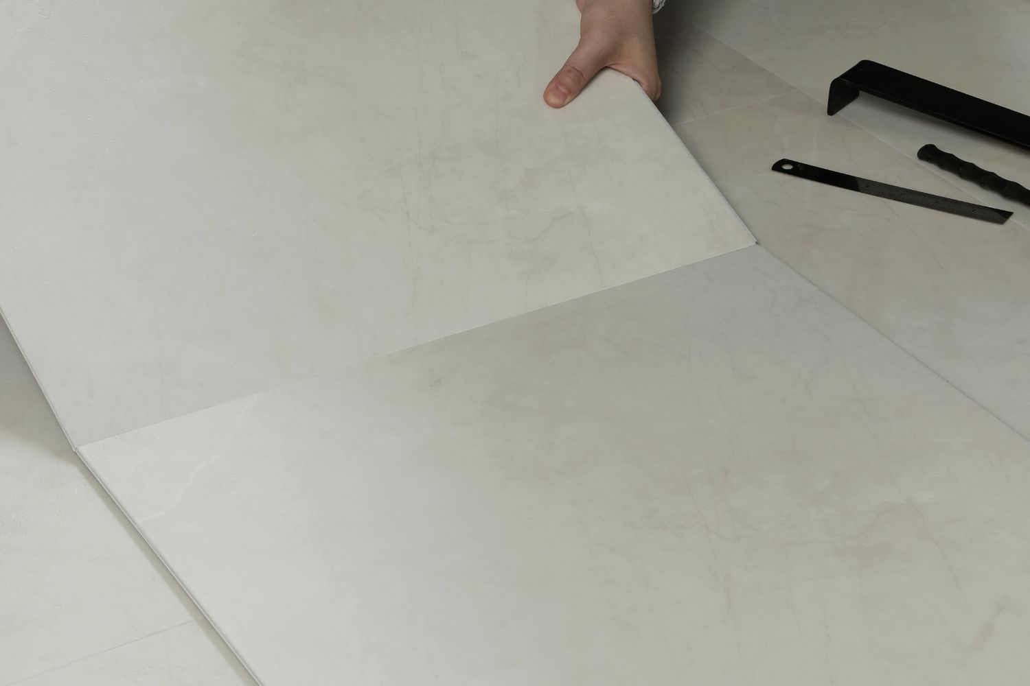 SPC Klick-Vinyl "Loft Beige" Fliesenoptik 47,5x95x0,65 cm matt mit Trittschalldämmung