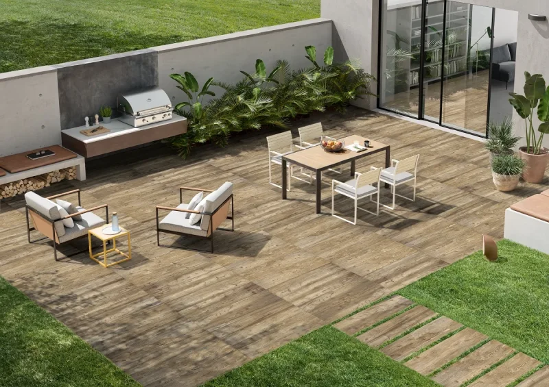 Terrassenplatte Feinsteinzeug Holzoptik hellbraun kalibriert 30x120x2 cm Larix Natural Terrassenplatte Feinsteinzeug Holzoptik hellbraun kalibriert 30x120x2 cm Larix Natural