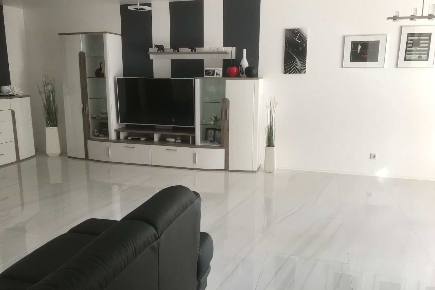 Fliese Marmoroptik weiß marmoriert glänzend rektifiziert Lasa blanco