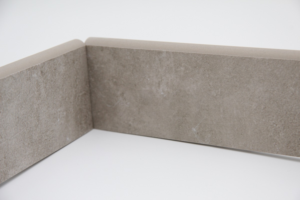 IMG_0524YCXDyuzabComu Fliesensockel Betonoptik 7x60 cm "Patch Almond" Ragno by Marazzi beige