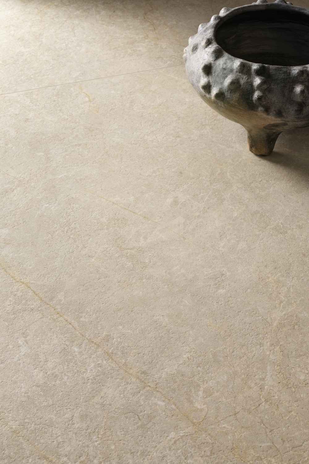 Monocibec Tellur beige in natürlicher Steinoptik