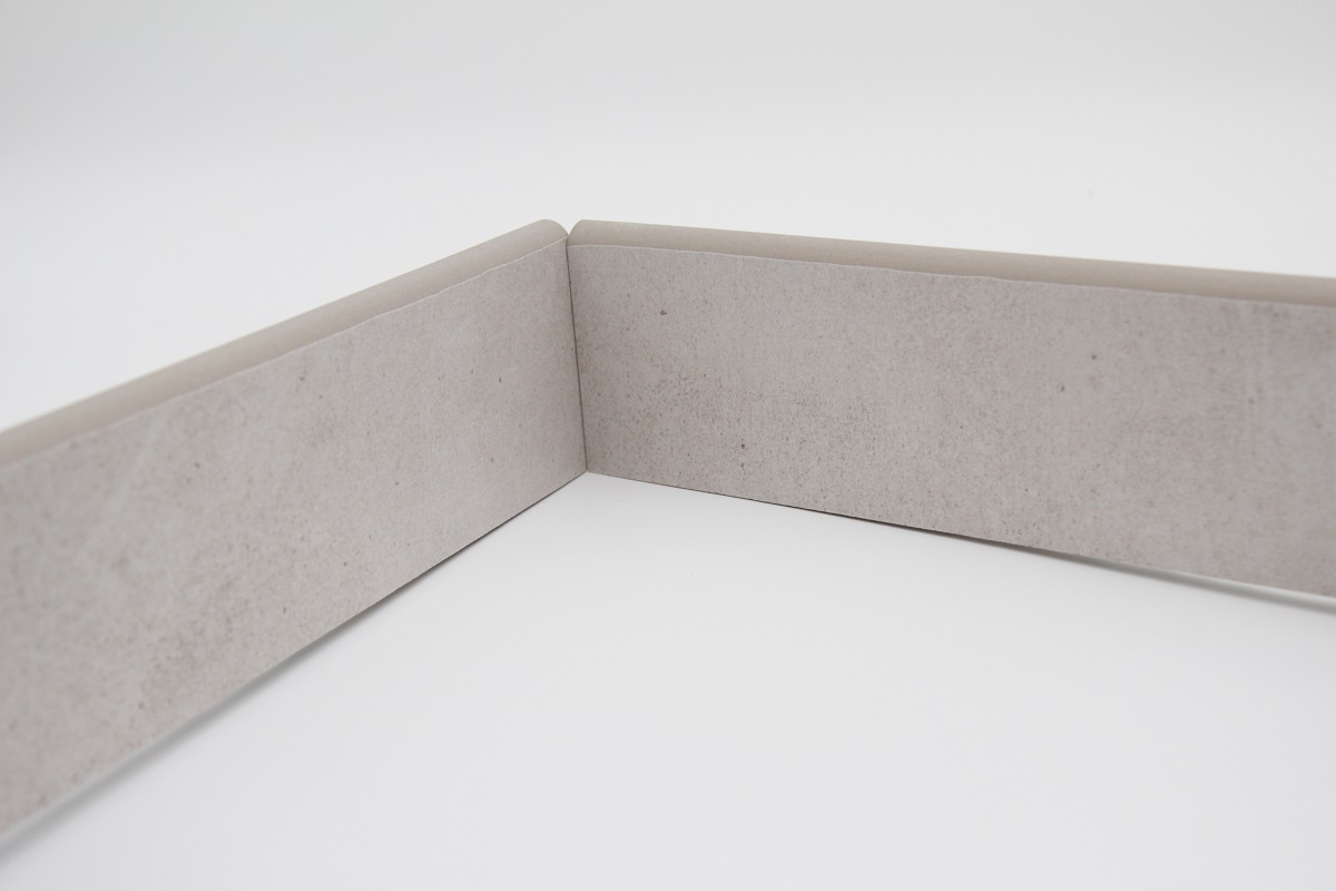 IMG_0518 Fliesensockel Betonoptik 7x60 cm "Patch White" Ragno by Marazzi weiß