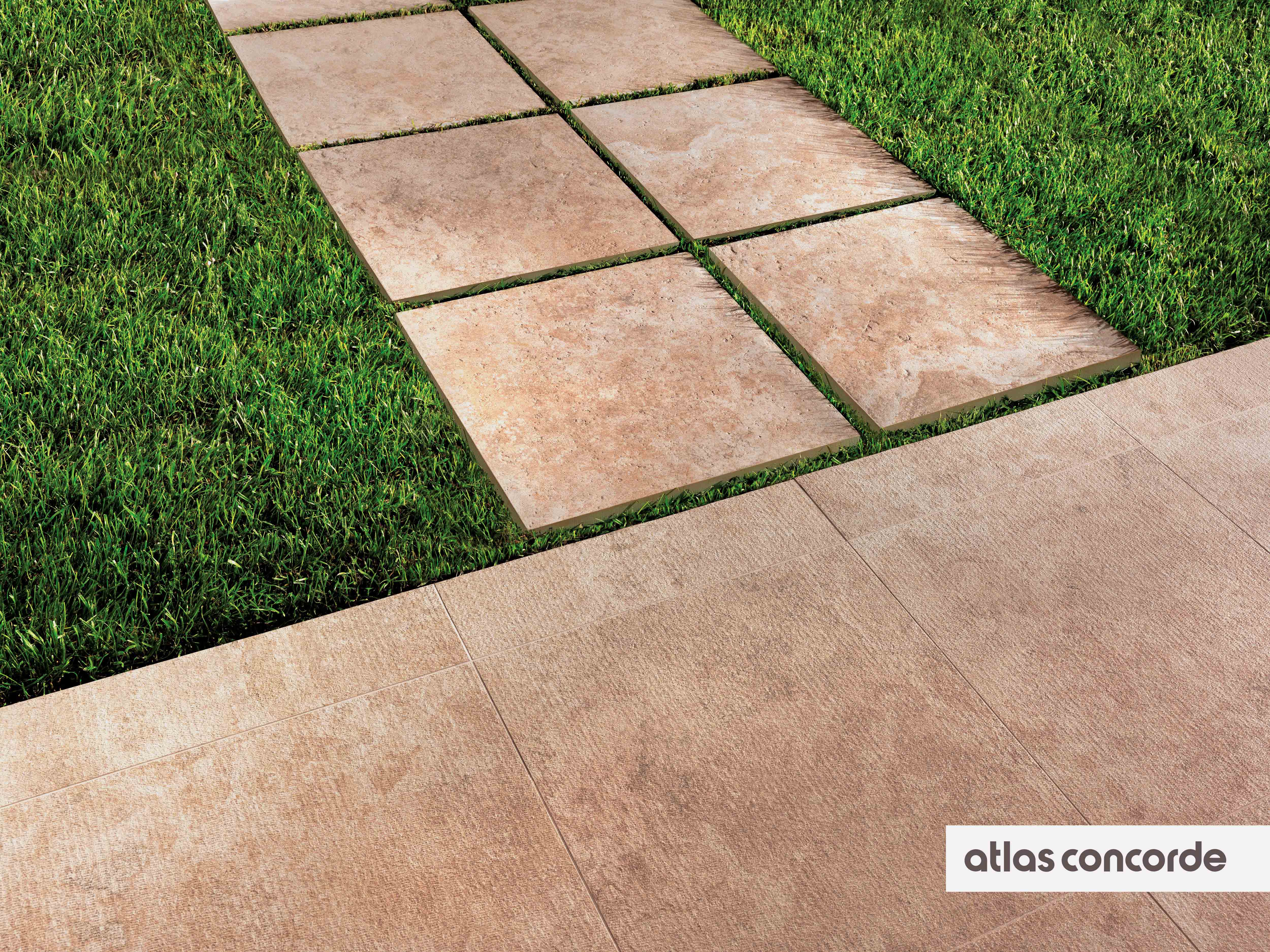 Terrassenplatte Feinsteinzeug 2cm mediterrane Steinoptik beige Sunrock bourgogne Atlas Concorde