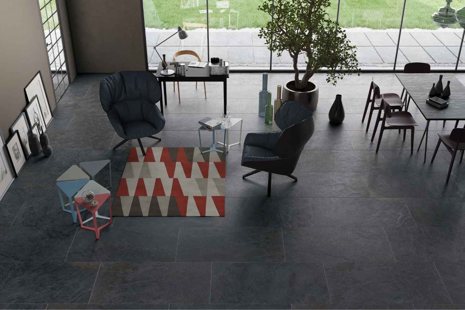 Monocibec Dolomite Dark als dunkle Bodenfliese in Natursteinoptik