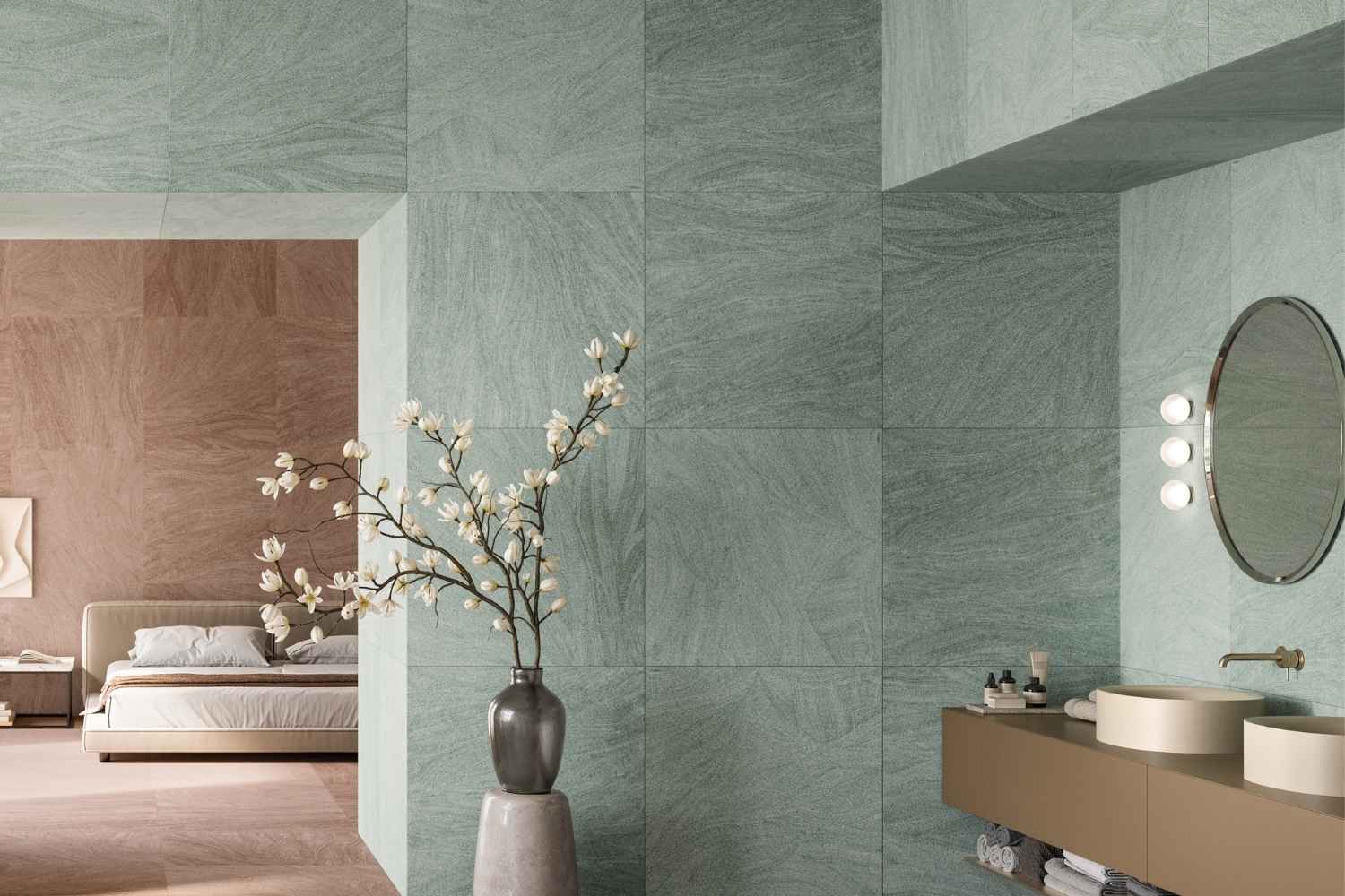 Refin Ink Quiet als Wandfliese in ruhiger Grün-, Salbei- und Graufarbgebung mit feiner textilartiger Struktur und sanft geschwungenem Linienbild in einem modernen Badezimmer