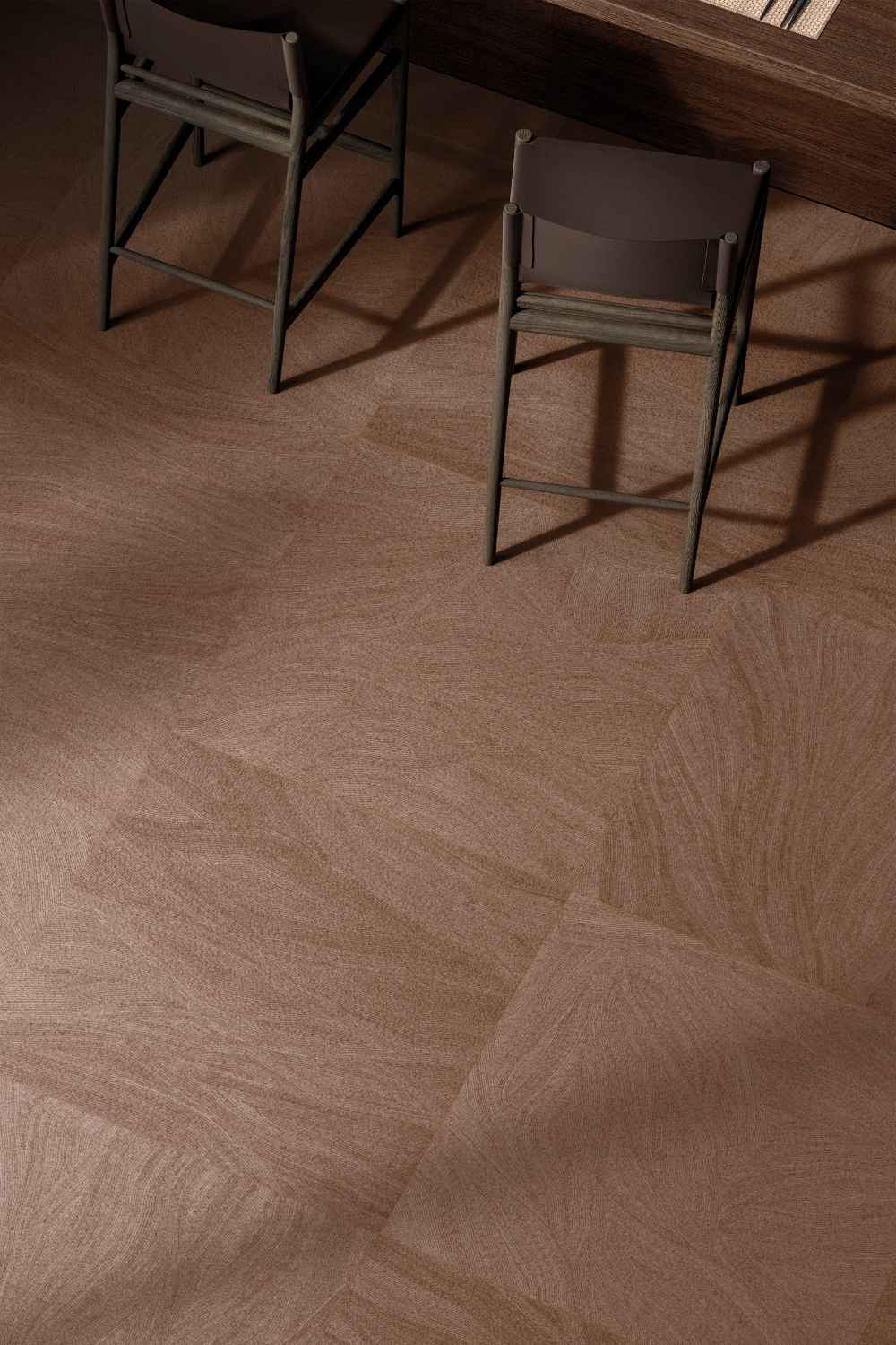 Detailansicht der Refin Ink Earthy Bodenfliese in warmen Braun- und Taupetönen mit feiner textilartiger Struktur, sanftem Linienverlauf und moderner Designoptik