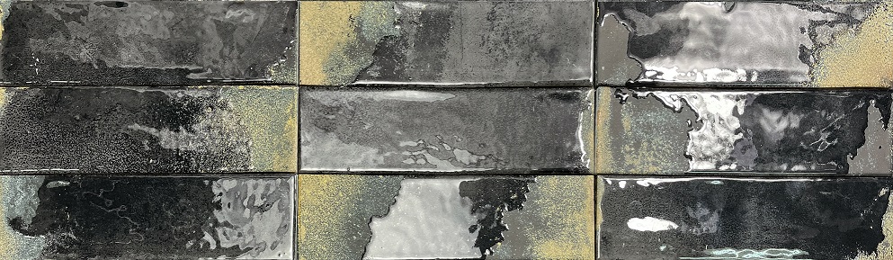 Fliese unregelmäßig Oberfläche 6,4x22,3 cm "Laguna Carbon" schwarz glänzend reaktive Glasur 