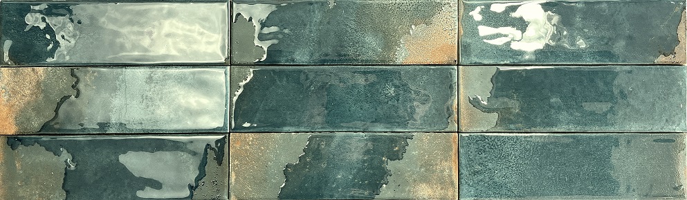 Fliese unregelmäßig Oberfläche 6,4x22,3 cm "Laguna Esmeralda" grün glänzend reaktive Glasur   