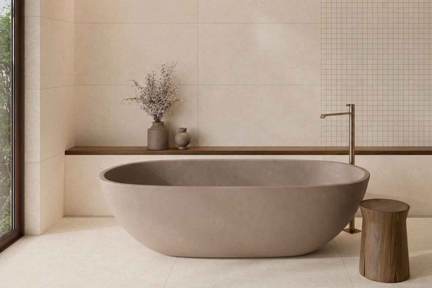 Kora White matt in heller Steinoptik im modernen Badezimmer mit freistehender Badewanne